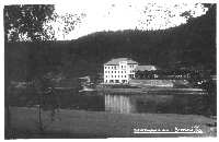 ČERVENÁ NAD VLTAVOU
